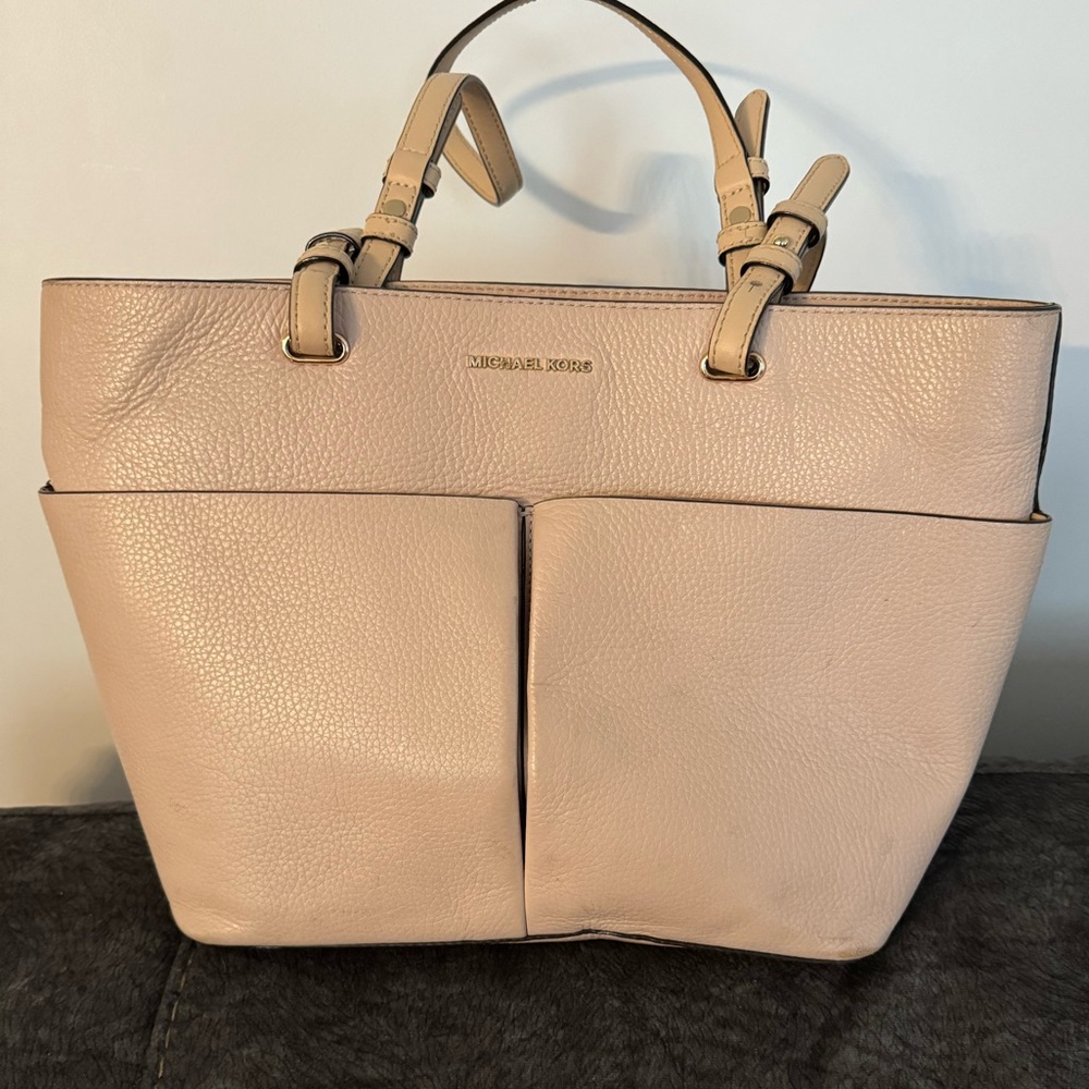 Pink MK purse.